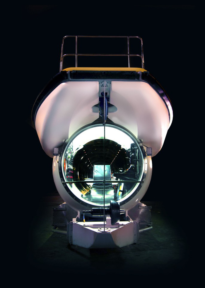 Mức giá của DeepView 24 được cho là khoảng 7,7 triệu USD (khoảng 180 tỷ đồng) và khách hàng phải mất tới 18 tháng chờ đợi mới có thể nhận được thiết bị.