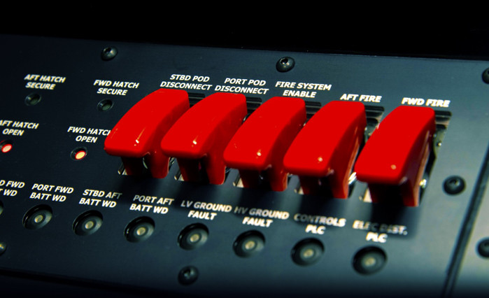 Tàu ngầm DeepView24 chở được 24 hành khách và có thểlặn tới độ sâu lên tới 100m, mang tới du khách trải nghiệm tầm nhìn tuyệt đẹp nhờ cửa sổ "panaroma" góc siêu rộng.