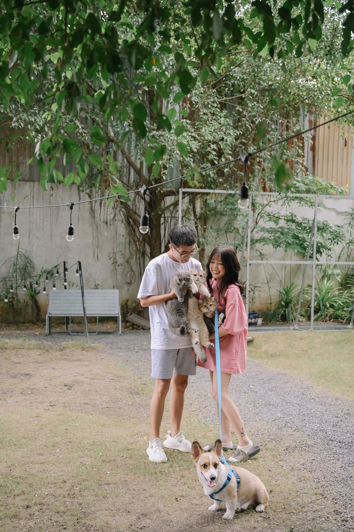 Bụt là bạn của streamer Uyên Pu, Linh quen Bụt sau khi chia tay bạn gái. Có lẽ vì thế nên dù họ đã chia tay nhưng cả hai vẫn là bạn của nhau cho đến bây giờ.