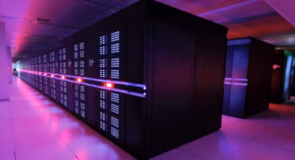 Siêu máy tính mạnh thế hai trên thế giới cũng thuộc về người Trung Quốc. Mang tên gọi Tianhe-2 có thể đạt tốc độ tối đa 33,86 petaflop.