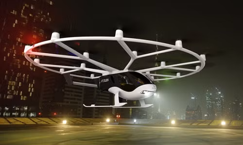 VoloCity được trang bị 18 cánh quạt và 9 bộ pin. Mỗi chiếc có thể chở 2 hành khách và hành lý xách tay, với trọng tải tối đa là 200 kg.