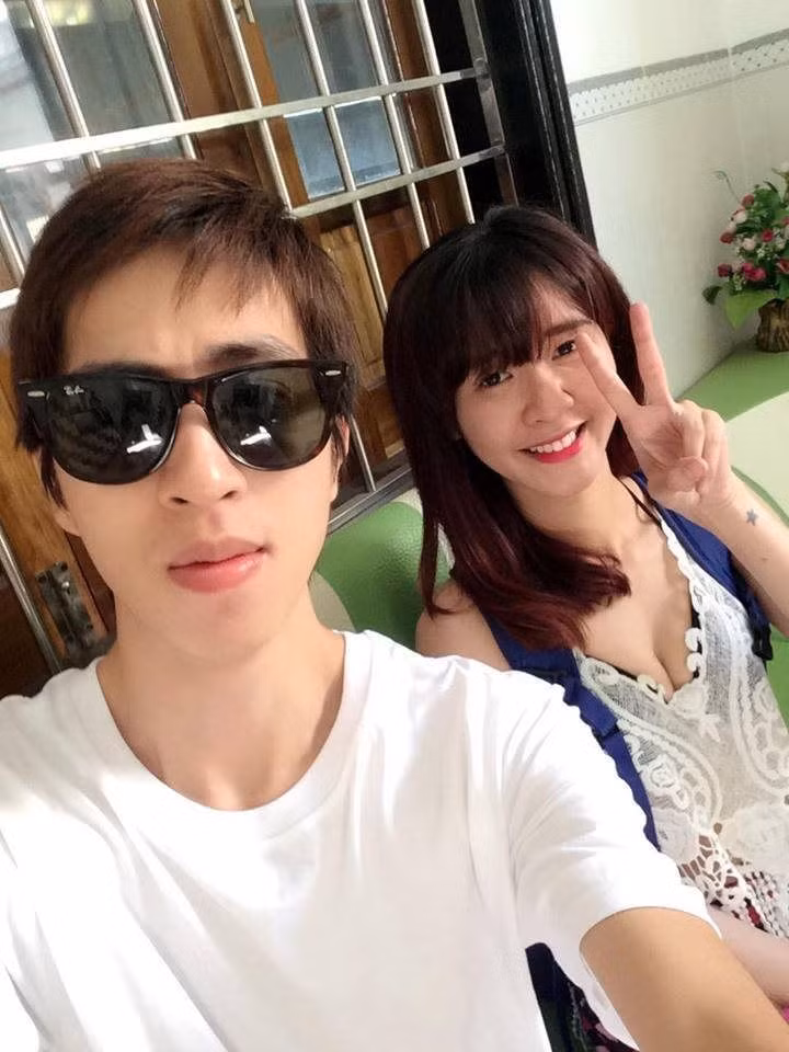 Cặp đôi này đã khiến cho người hâm mộ chỉ biết ngậm ngùi tiếc nuối. Mời quý độc giả đón xem thêm video: ViruSs - Ngân Sát Thủ chia tay sau 5 năm mặn nồng - Nguồn: VTC NOW