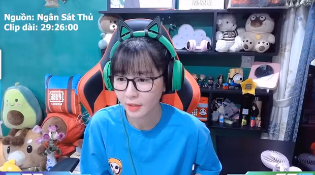 Sau khi chia tay Hoàng ViruSs, Ngân Sát Thủ đã vướng không ít lời bàn tán không căn cứ từ cư dân mạng. Cũng từ đây, nữ streamer đã đăng tải đoạn clip dài đề cập về khá nhiều tin đồn xoay quanh chuyện tình cảm của mình vừa qua.