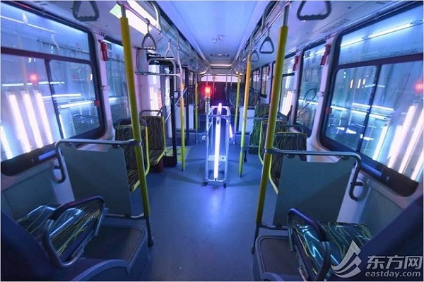 Đại diện công ty vận tải công cộng Thượng Hải cho biết: "Sự ra đời của công nghệ chống virus corona bằng đèn tia cực tím giúp cho nhân viên của chúng tôi được làm việc trong môi trường an toàn hơn. Mặt khác, hành khách trên xe buýt cũng an tâm hơn khi sử dụng phương tiện công cộng giữa mùa dịch.''