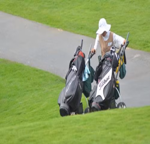 Nhoc nhan cong viec cua nu Caddie tai Viet Nam-Hinh-3