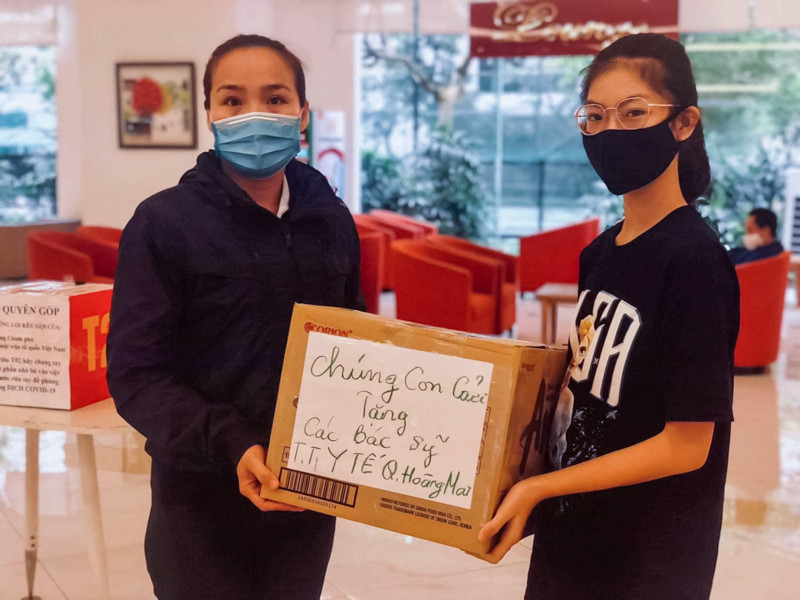 Các sản phẩm của các em được chia ra cho các Trung tâm Y Tế, quận Hoàng Mai, Cầu Giấy và một số điểm khác