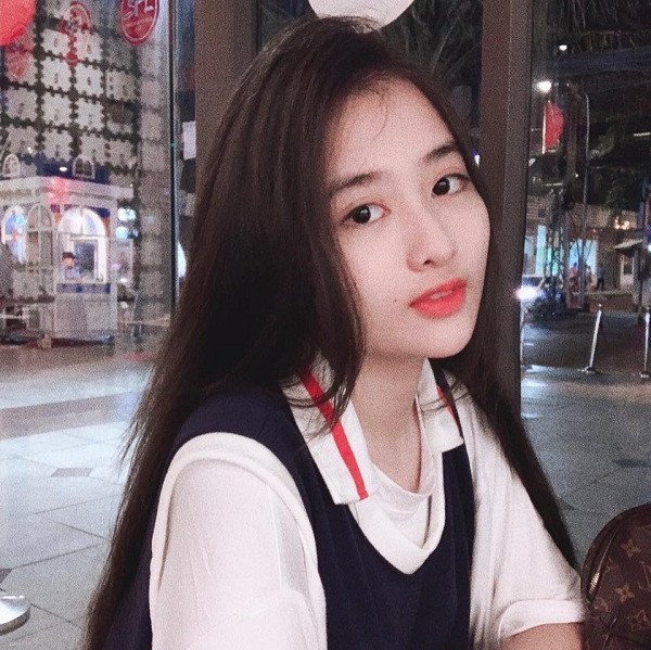 Hiện tại, RABii là một trong số những nữ xạ thủ xinh đẹp hiện sẽ tham chiến khi Call of Duty: Mobile VN chính thức ra mắt.