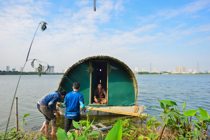 Ngôi nhà được thiết kế để đạt lực đẩy 8 tấn, trong đó trọng lượng khô của nhà khoảng 5 tấn, còn 3 tấn dành cho người trú ẩn và đồ đạc trong nhà vẫn còn thừa.