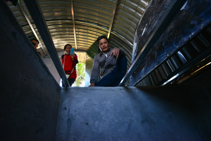 Nếu đi vào sản xuất hàng loạt, anh Hiếu có thể cho ra lò khoảng 30-40 ngôi nhà thế này mỗi tháng.