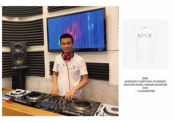 Áo phông trắng của ''ông lớn thời trang'' Dior có giá gần 13 triệu đồng.