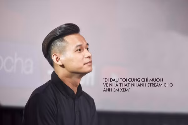 Độ Mixi là cái tên không thể thiếu trong danh sách này. Anh được mệnh danh là ông hoàng của làng livestream, streamer tự thân giàu có nhất Việt Nam hiện nay