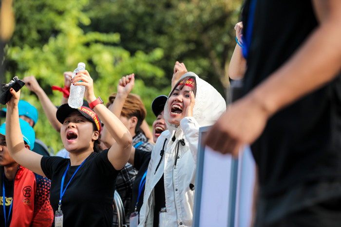 Hơn 500 vận động viên đã cùng tham gia tranh tài với những màn đua tranh quyết liệt và sôi nổi, trong tiếng hò reo cổ vũ của các cổ động viên.