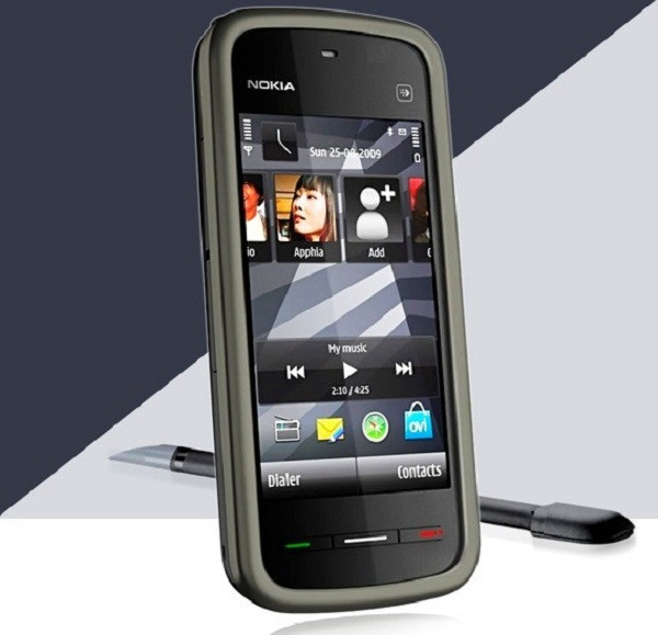 Là một trong những chiếc điện thoại thông minh đầu tiên ra mắt, Nokia 5230 có màn hình cảm ứng 3,2 inch, hệ điều hành Symbian và kết nối 3G. Ở thời điểm năm 2009, sở hữu chiếc smartphone có chip GPS, camera 2MP và RAM 128MB đã là quá tuyệt vời.