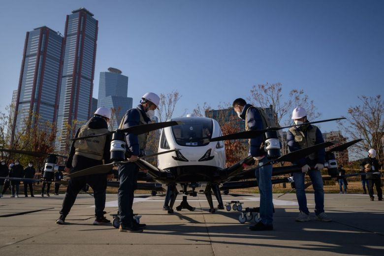 Được biêt, mỗi phương tiện bay này có 2 ghế ngồi và có trọng lượng 650 kg.