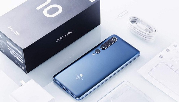 Cùng vị trí với Oppo Find X2 Pro là Xiaomi Mi 10 Pro có tổng điểm đánh giá 124.