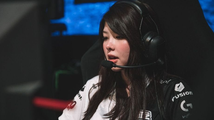 Tuy nhiên, sau lần xuất hiện tại một số giải đấu giao hữu thì cô nàng đã không còn được góp mặt trong đội hình thi đấu của INTZ một lần nào nữa.