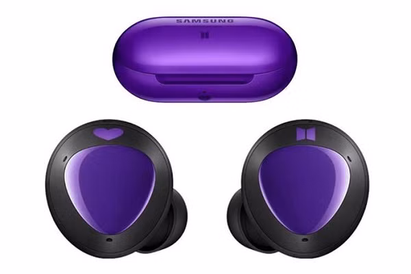 Cận cảnh tai nghe không dây Galaxy Buds+ ''tím lịm'' với logo của BTS, chắc chắn sẽ khiến Samfan và các Army (tên cộng đồng fan của BTS) phát cuồng.
