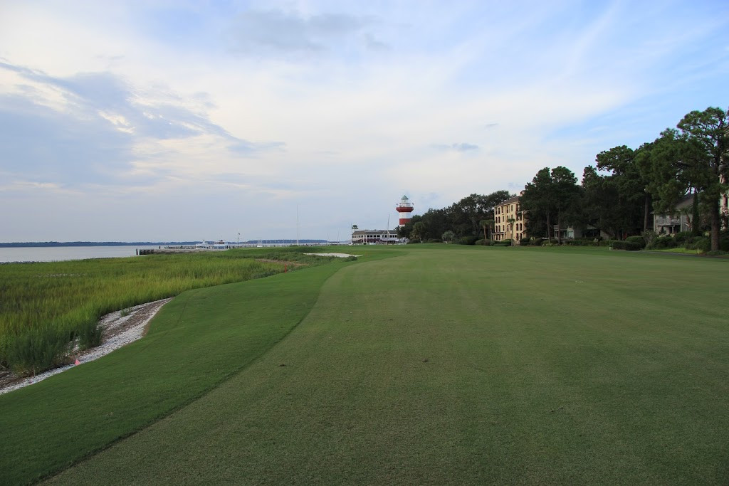 Hẳn là Nicklaus và Dye buộc người chơi phải có kỹ thuật tốt và tìm ra chiến thuật phù hợp nhất để chinh phục Harbor Town.