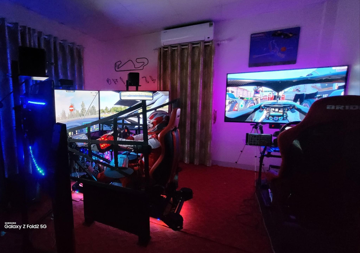 Theo lời tự chia sẻ của anh Hoàng, niềm đam mê là không có tuổi, chính vì thế anh không ngần ngại đầu tư để thoả mãn đam mê của mình khi có điều kiện.