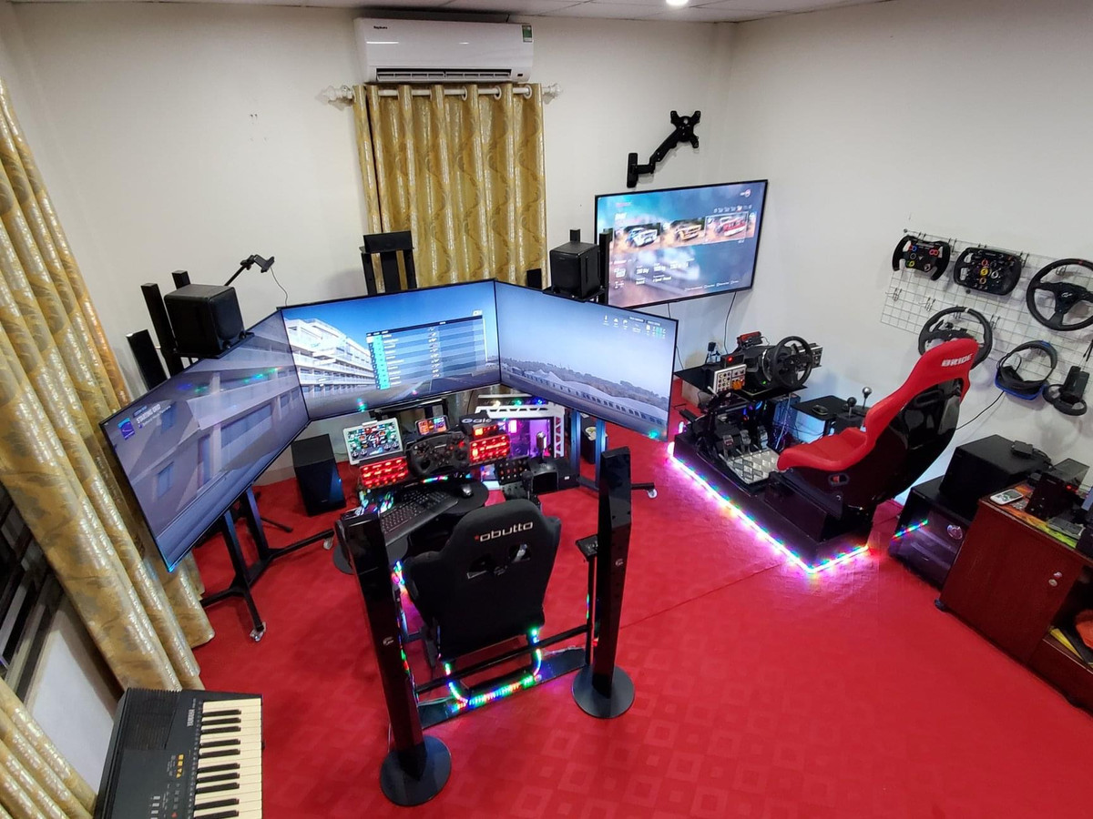 Dàn máy của anh cũng được sử dụng những linh kiện mạnh mẽ nhất từ chip intel Core i9, Card đồ hoạ chuyên game AORUS RTX 2080Ti...