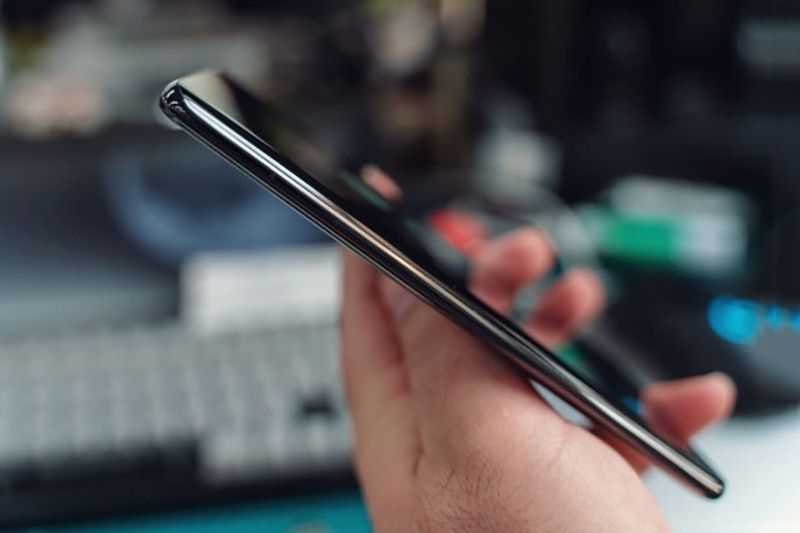 Meizu đang sử dụng công nghệ âm thanh màn hình mSound 2.0 để thay thế hoàn toàn công nghệ âm thanh truyền thống trên chiếc điện thoại này.