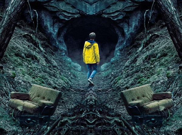 Tuy nhiên, du hành thời gian trong Dark vẫn vướng phải Nghịch lý Tiền định (Bootstrap Paradox) khi không thể xác định được điểm khởi đầu của vòng lặp. Ngoài ra, thiết bị du hành của Jonas Kahnwald (Louis Hofmann) trên thực tế được xây dựng dựa trên lý thuyết hố đen, và sẽ dễ dàng phá hủy cả Trái Đất một khi được kích hoạt.