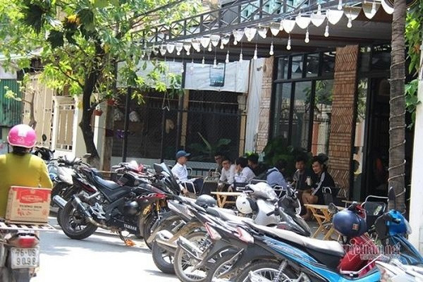 Đường Trần Kiên lúc 9h sáng