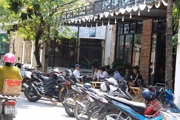 Đường Trần Kiên lúc 9h sáng