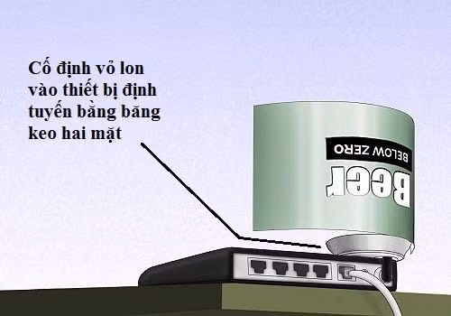 Đơn giản là bạn chỉ cần tạo một chảo thu sóng giống như chảo thu sóng parabol, sau đó ban hãy hướng hướng về nguồn phát Wifi và thiết bị cần sử dụng wifi sẽ ở phía trước chảo tự chế đó hướng đến. Như vậy sóng wifi sẽ nhanh chóng vươn tới nơi mà bạn muốn chúng đến.