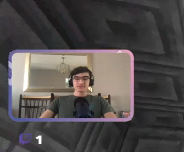 Nam streamer “so nho” nhat nam, bi me vao thang livestream gank vi bang diem kem-Hinh-2