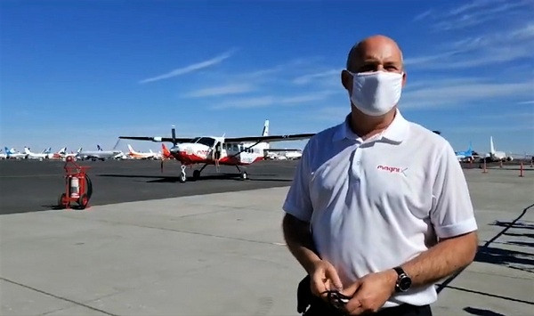 Khi bay trong không trung eCaravan bay tới độ cao 762 m, sau đó hạ xuống 305 m, phi công điều khiển máy bay này thực hiện nhiều thao tác nhằm kiểm tra chuyển động và độ an toàn. Buổi thử nghiệm được AeroTEC công bố là thành công.