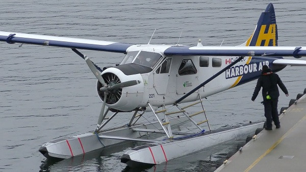 Tháng 12/2019 thủy phi cơ DHC-2 de Havilland Beaver chạy hoàn toàn bằng điện đầu tiên trên thế giới được gắn động cơ của magniX cũng hoàn thành buổi thử nghiệm ở Canada.
