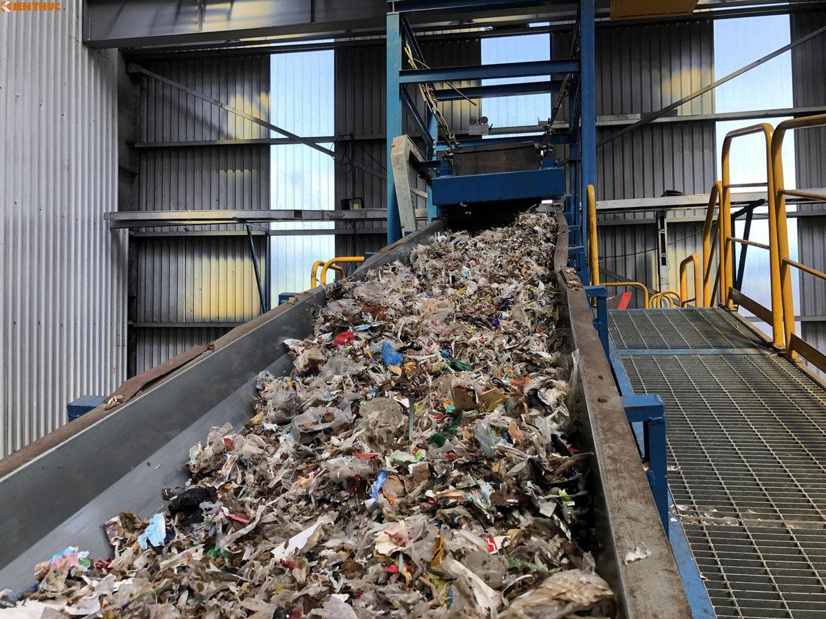 Hệ thống này có công suất thể xử lý từ 30-500 tấn rác thải công nghiệp, từ 30-300 tấn bùn thải công nghiệp/ lần.