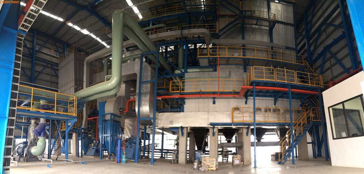 Không chỉ vậy, trong quá trình xử lý rác, hệ thống lò hơi này cũng xử lý luôn khói thải độc hại Furan - Dioxin - SO2 - khói bụi triệt để, góp phần bảo vệ môi trường.