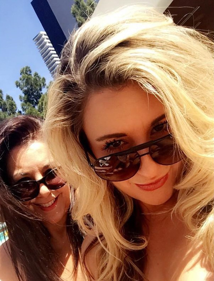 Nữ golf thủ xinh đẹp Chelsea Pezzola