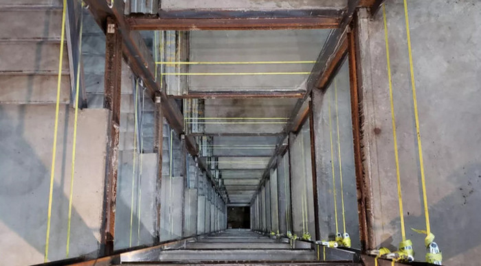 Trục thang máy của hầm phóng tên lửa cũ.