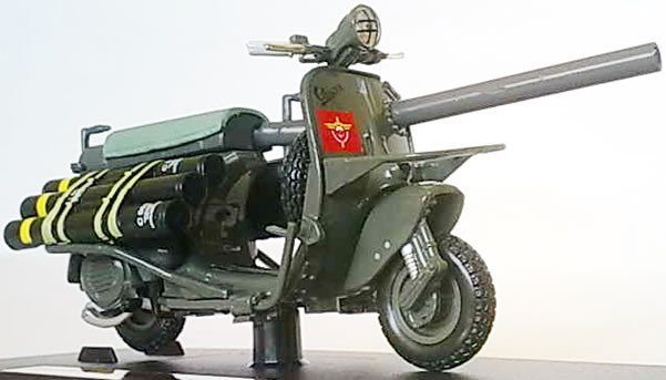 Vespa 150 TAP có cấu hình giống với các xe ga Vespa khác. Xe sử dụng động cơ 2 thì 150cc do ACMA cung cấp với đường kính và hành trình pít-tông khác với Vespa 150 dân sự được sản xuất tại nhà máy.