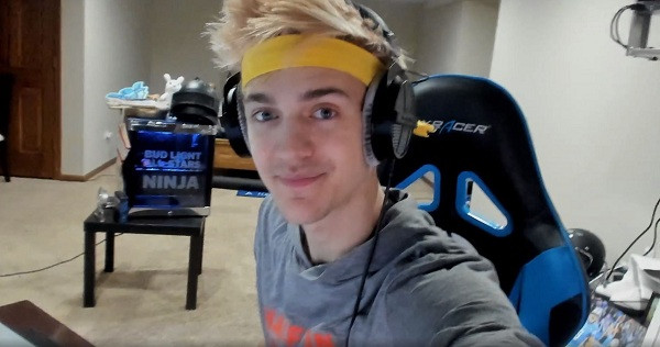 Bên cạnh các khoản thu từ Twitch, "Ninja" Tyler còn được các nhãn hàng quảng cáo để mắt tới và kiếm bộn tiền từ những hợp đồng hợp tác này.