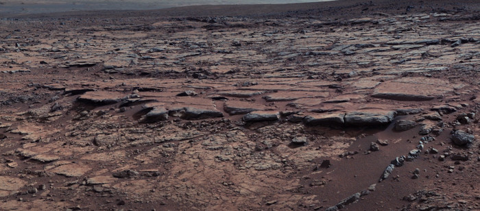 Do đó các rover chỉ có thể gửi hình ảnh HD về cho NASA chứ không thể quay phim và gởi về.