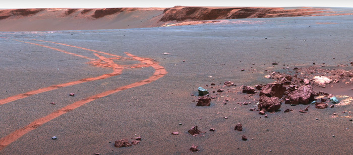 Rover MER-B Opportunity hoạt động lên tới 14,5 năm tới tận ngày 10/6/2018, nó bị hạ gục bởi một cơn bão cát trên hành tinh đỏ.