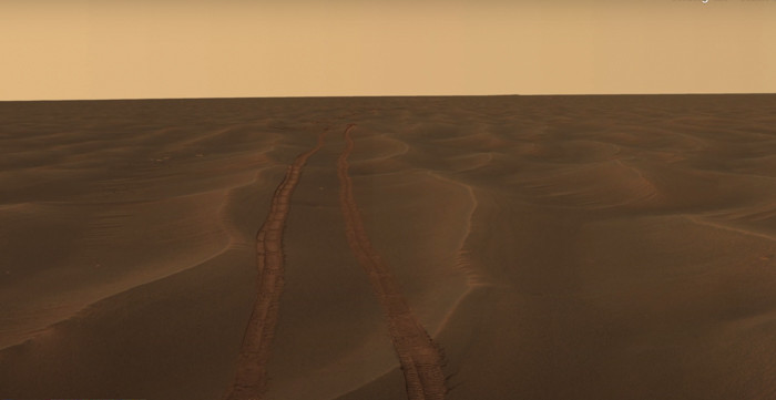 Dự án MER có kinh phí 820 triệu USD, mục đích ban đầu là hoạt động 90 ngày SOL, tuy nhiên cả 2 chiếc rover đã hoàn thành xuất sắc mục tiêu và được gia hạn thêm 5 nhiệm vụ nữa.