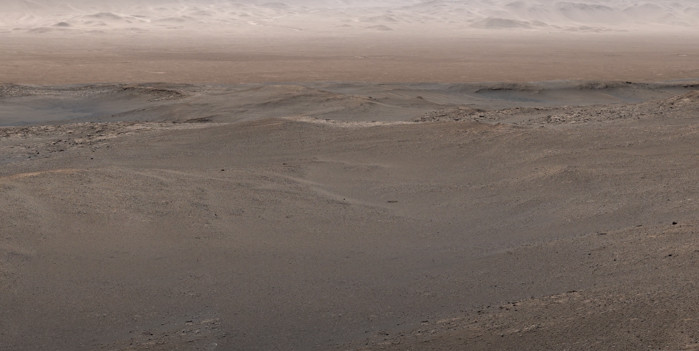 Có 3 robot tự hành được NASA phóng lên để khám phá bề mặt sao Hỏa, gồm có Spirit, Oppotunity và Curiosity.