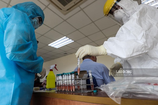 Bi thu Ha Noi: Se xu ly nghiem, khong bao che vi pham vu CDC Ha Noi-Hinh-2