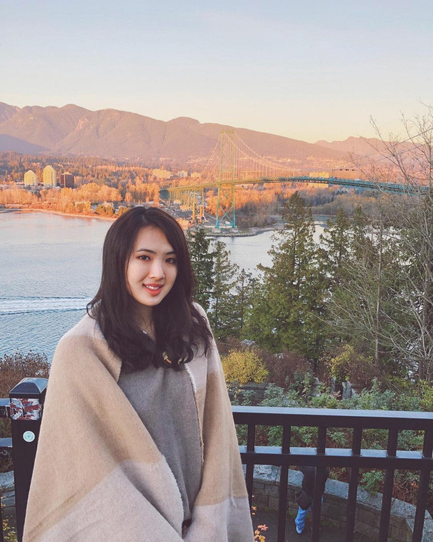 Là ái nữ của đại gia ngành viễn thông, công nghệ cuộc sống của Annabel không thể thiếu hàng hiệu đắt tiền hay những phụ kiện từ loạt hãng thời trang đình đám như Dior, Louis Vuitton, Saint Laurent…