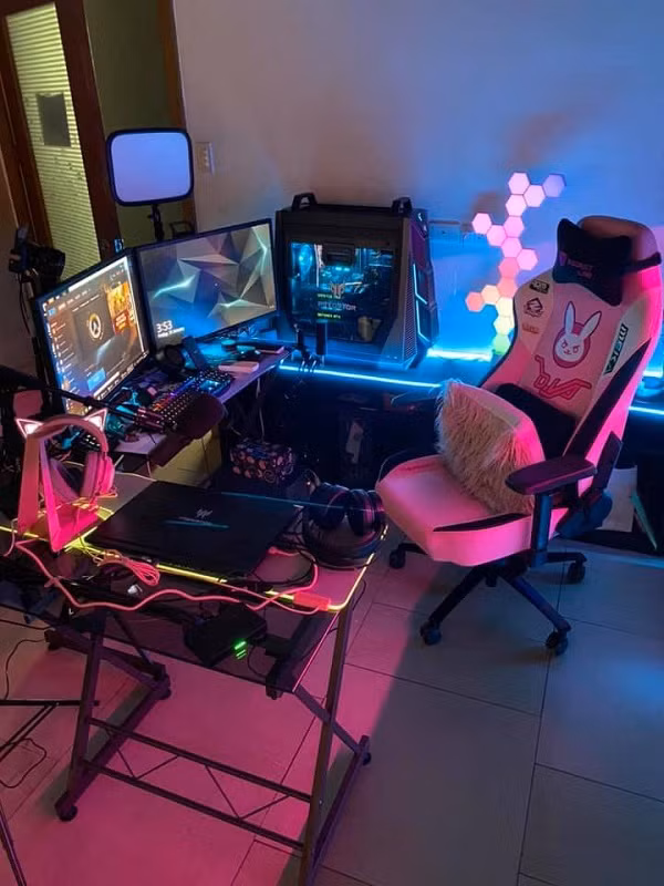 Alodia từng khoe góc gaming cực kỳ đầu tư của mình khiến nhiều game thủ không khỏi ghen tị.