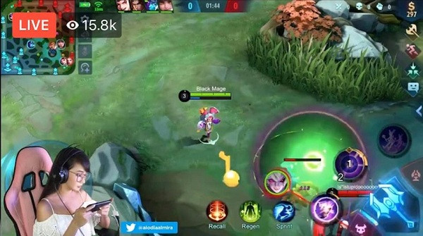 Hiện tại, ngoài chơi game, livestream, nữ streamer nổi tiếng Philippines còn nhận làm gương mặt thương hiệu và mẫu ảnh cho nhiều sản phẩm, thương hiệu đình đám.