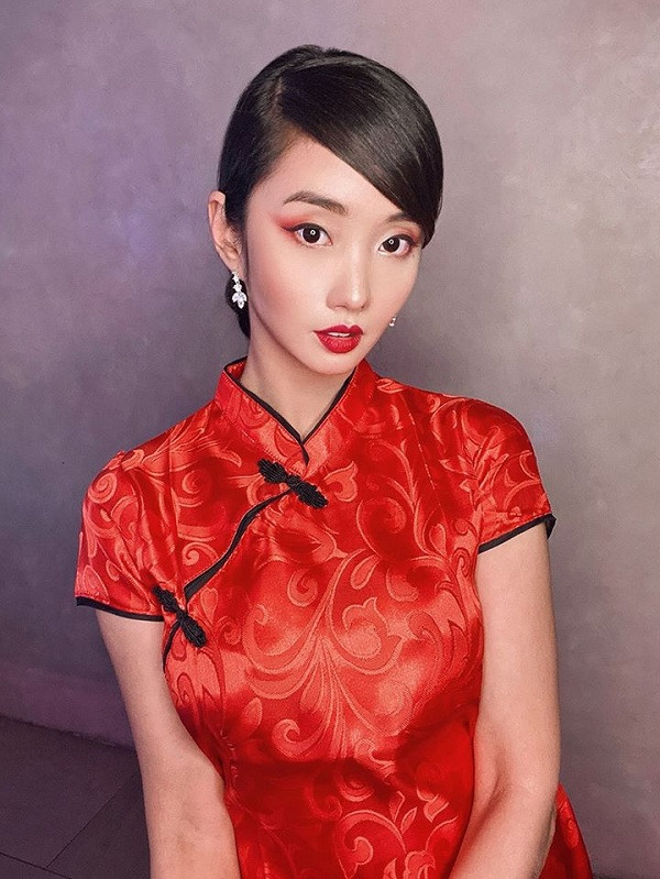 Tới năm 2018, Alodia Gosiengfiao tuyên bố hợp tác độc quyền với Facebook Gaming và chính thức chỉ livestream trên nền tảng này.