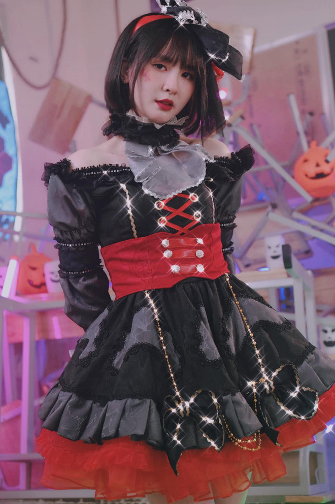 Độ nổi tiếng của nữ streamer này thể hiện ở lượng fan hâm mộ đông đảo mà cô nàng sở hữu được. Ngân Sát Thủ đến nay đã gây dựng được cộng đồng fan vững mạnh với fanpage gần 1,8 triệu lượt theo dõi.