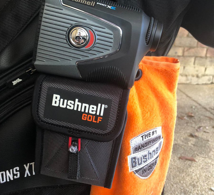 Với công nghệ JOLT độc quyền từ Bushnell USA, tất cả ống nhòm golf của Bushnell để cho khả năng đo cực nhanh, cực dễ dàng và hiển thị kết quả chính xác đến những mục tiêu nhỏ như cờ Golf hoặc cột Golf điều mà những ống nhòm đo khoảng cách cùng loại của những hãng khác không làm được.