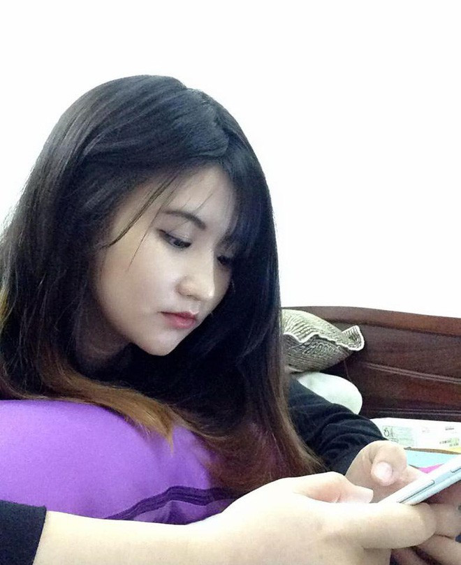 Phùng Huyền thường xuyên đăng tải những khoảnh khắc chơi đùa cùng cháu trai.